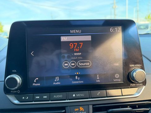 Used 2019 Nissan Altima 2.5 SV FWD image 37