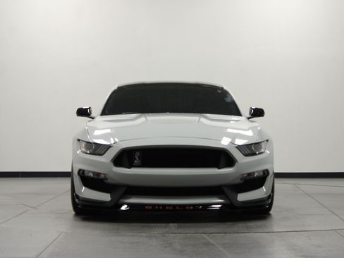 Used 2017 Ford Mustang Shelby GT350 w/ Convenience Package RWD image 9
