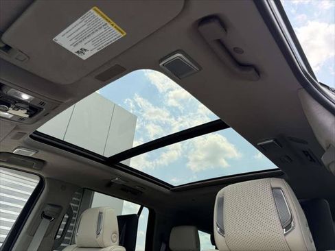 Used 2026 Cadillac Escalade Platinum Sport w/ LPO, ONYX Package AWD/4WD image 24