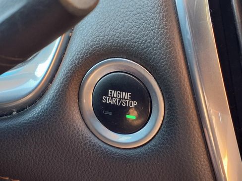 Used 2019 Chevrolet Traverse LT AWD/4WD image 24