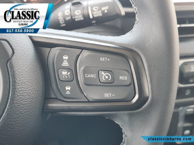 Used 2025 Jeep Wrangler Sport AWD/4WD image 31