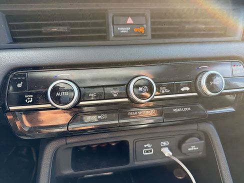 Used 2023 Honda Pilot Touring image 22