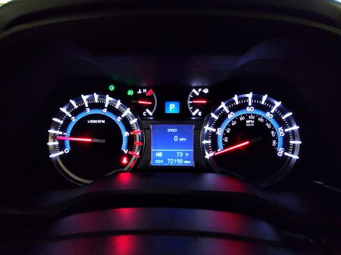 Used 2019 Toyota 4Runner TRD Off-Road Premium w/ Phone Cable & Charge Package image 50