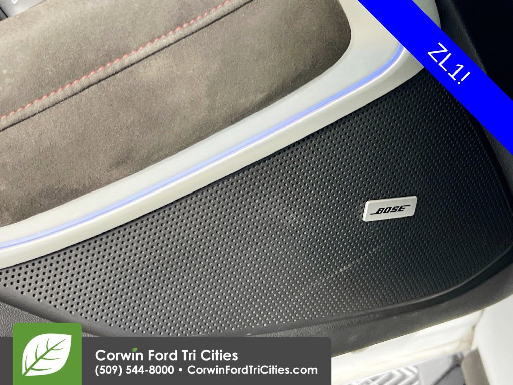 Used 2022 Chevrolet Camaro ZL1 RWD image 12