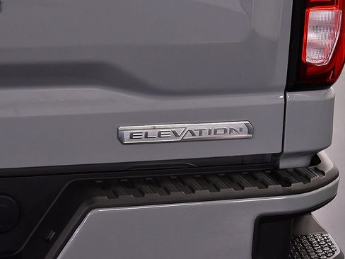 Used 2024 GMC Sierra 1500 Elevation w/ X31 Off-Road Package AWD/4WD image 13