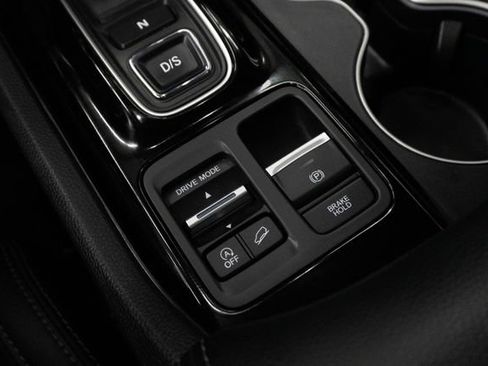 Used 2023 Honda Pilot Touring image 36