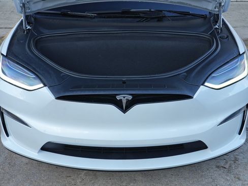 Used 2023 Tesla Model X AWD/4WD image 8