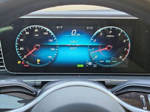 Used 2022 Mercedes-Benz GLS 450 4MATIC image 11