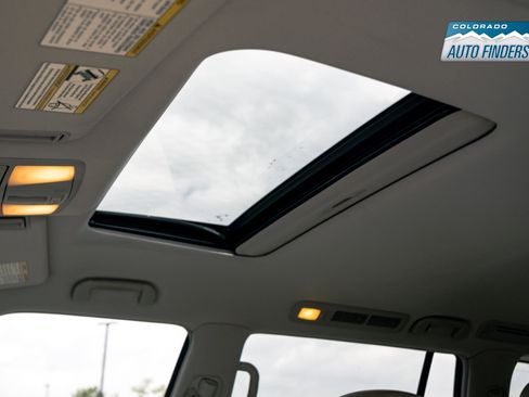 Used 2011 INFINITI QX56 4WD w/ Theater Pkg image 23