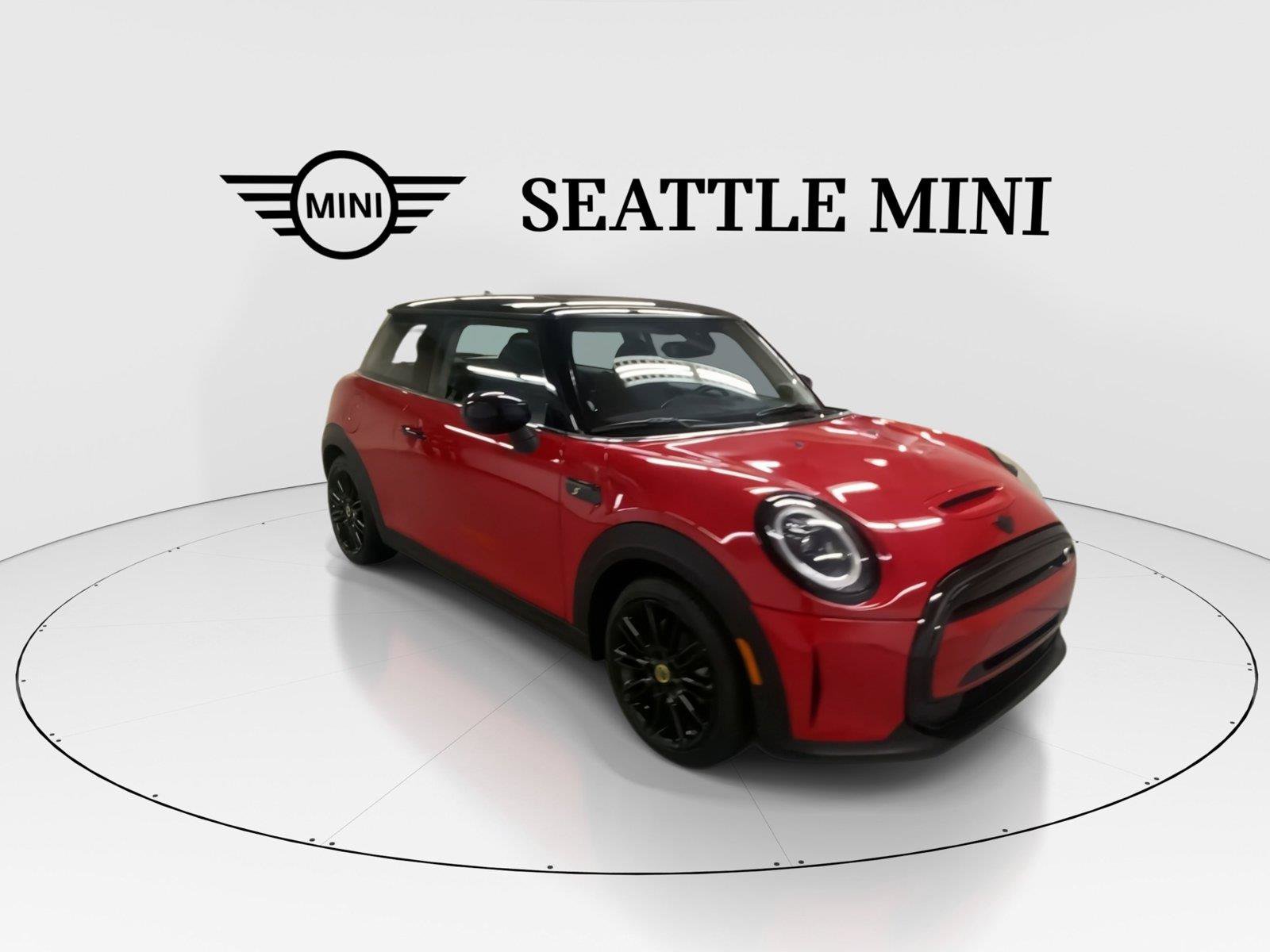 Used 2024 MINI Cooper SE FWD image 2