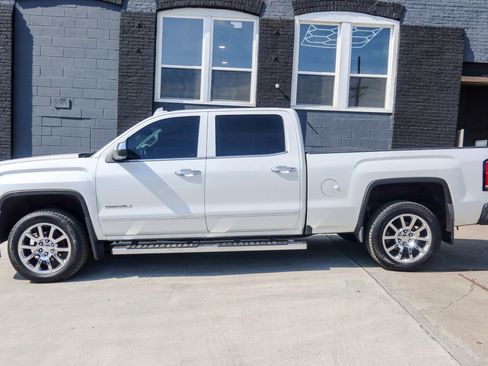 Used 2017 GMC Sierra 1500 Denali AWD/4WD image 5