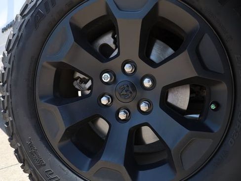 Used 2025 RAM 1500 Big Horn AWD/4WD image 10