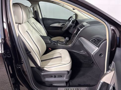Used 2015 Lincoln MKX FWD w/ Equipment Group 102A image 4