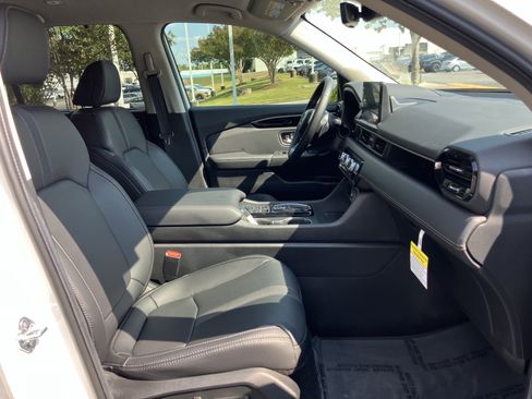 Used 2025 Honda Pilot EX-L image 35