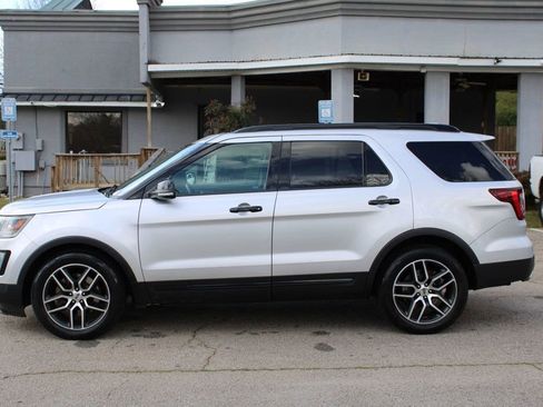 Used 2016 Ford Explorer Sport w/ Equipment Group 401A image 4