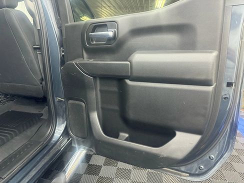 Used 2019 Chevrolet Silverado 1500 Custom image 7