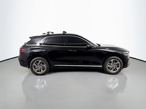 Used 2024 Genesis GV70 2.5T Advanced w/ Advanced Package image 4