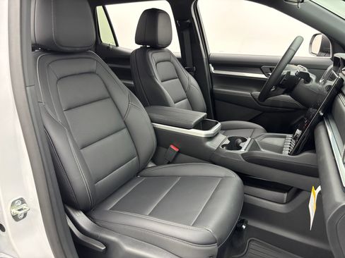 New 2027 GMC Terrain Elevation w/ Elevation Premium Package FWD image 33