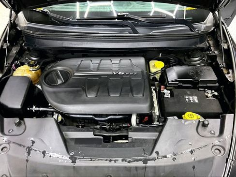 Used 2015 Jeep Cherokee Limited w/ Luxury Group image 30