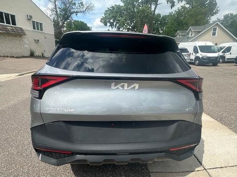 Used 2024 Kia Sportage LX AWD/4WD image 7