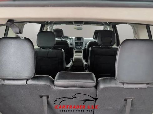 Used 2018 Dodge Grand Caravan SXT FWD image 31