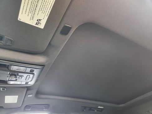 Used 2022 GMC Yukon AT4 AWD/4WD image 22