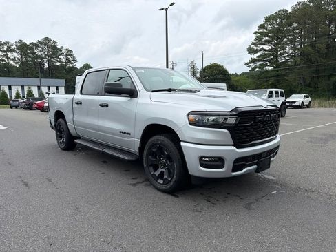 New 2026 RAM 1500 Express AWD/4WD image 4