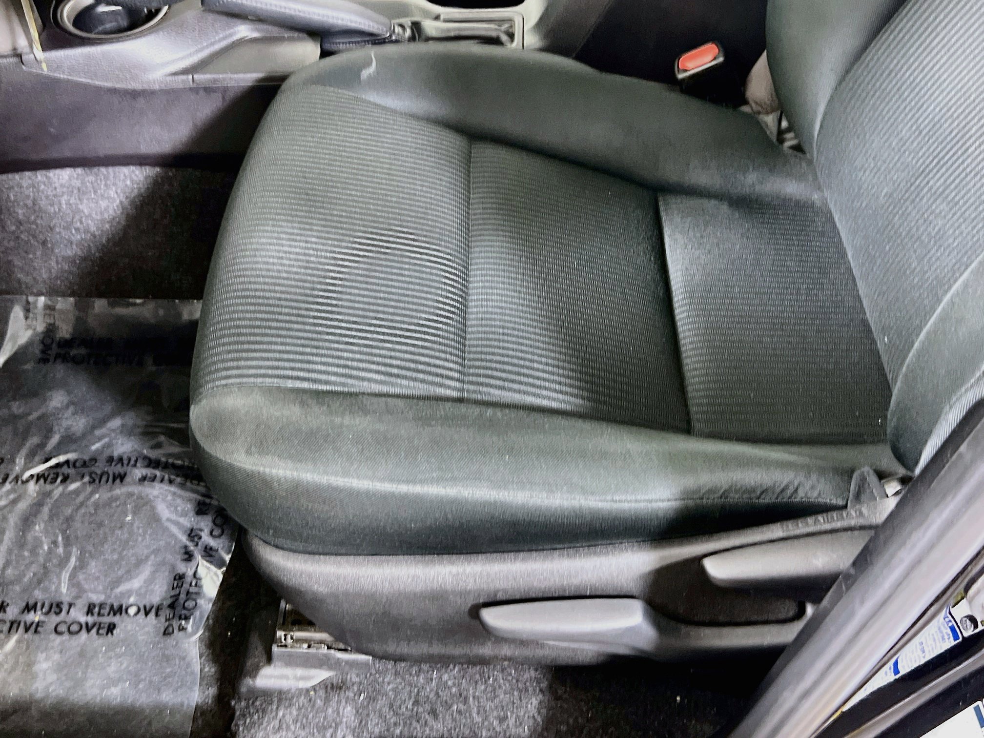 Used 2018 Toyota RAV4 LE w/ All Weather Liner Package AWD/4WD image 18