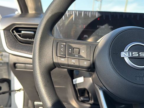 New 2026 Nissan Kicks S image 18