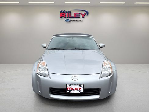 Used 2005 Nissan 350Z Enthusiast RWD image 8
