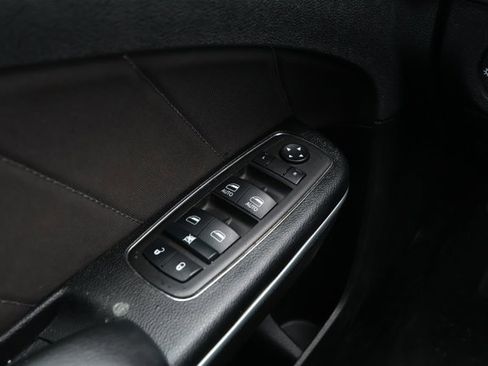 Used 2023 Dodge Charger SXT image 19