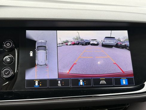 Certified 2021 Buick Envision Avenir w/ Technology Package II FWD image 30