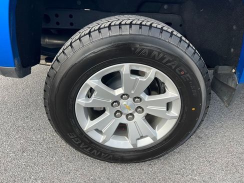 Used 2021 Chevrolet Colorado LT w/ LPO, Tonneau and Step Package image 14