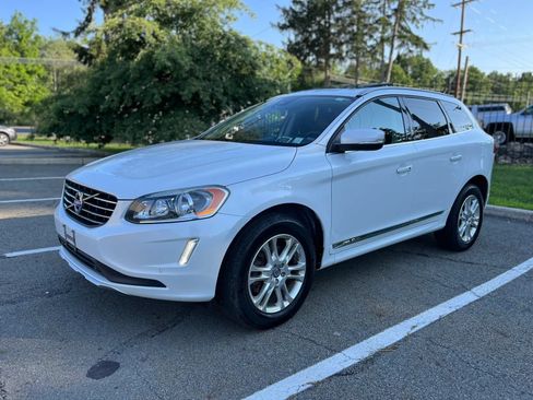 Used 2015 Volvo XC60 T5 AWD/4WD image 4