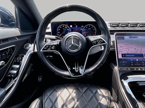 Used 2025 Mercedes-Benz S 580 4MATIC Sedan image 5
