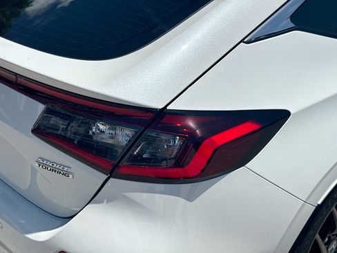 Certified 2024 Honda Civic Sport Touring image 27