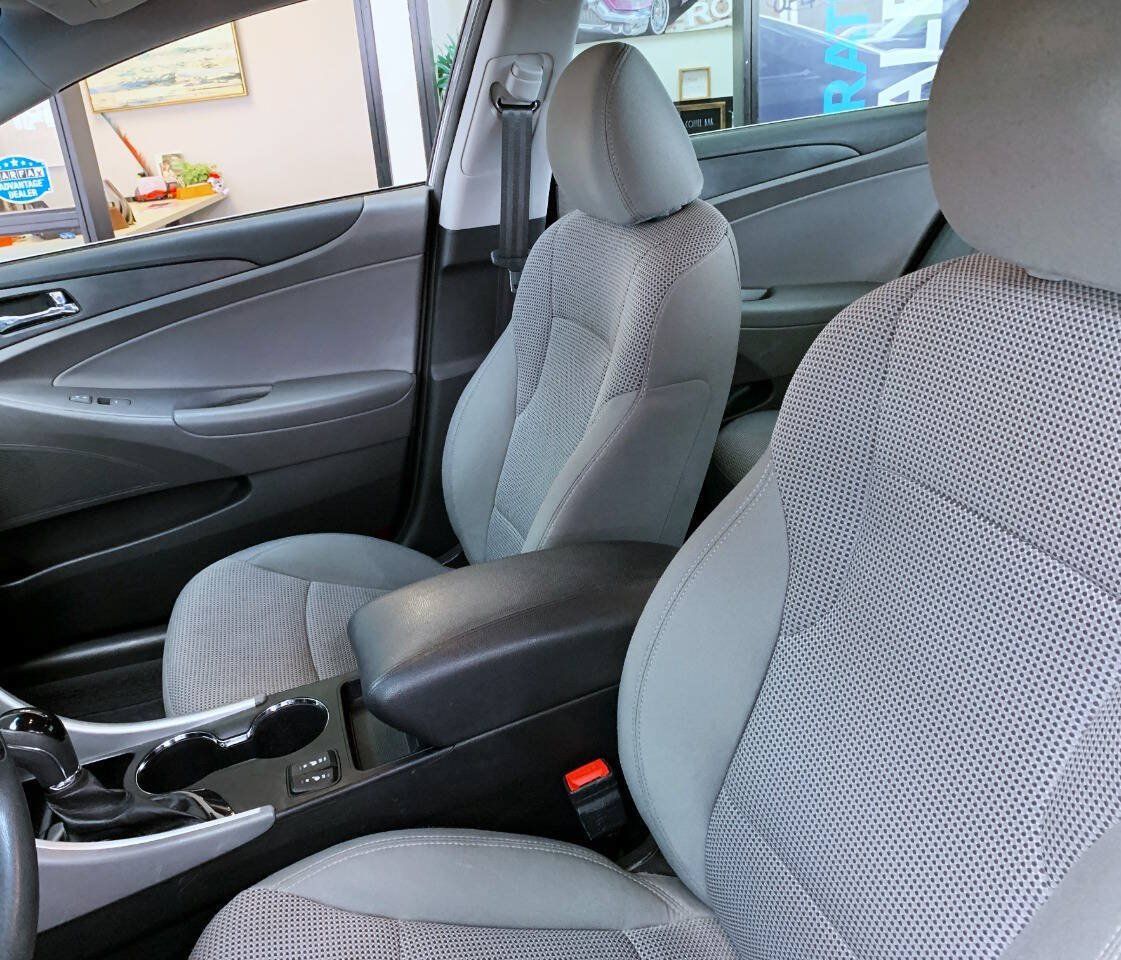 Used 2013 Hyundai Sonata GLS w/ Popular Equipment Pkg FWD image 8