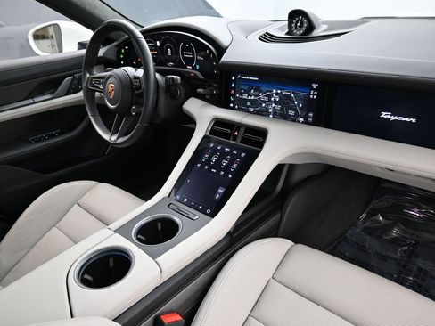 Used 2024 Porsche Taycan Turbo S image 31