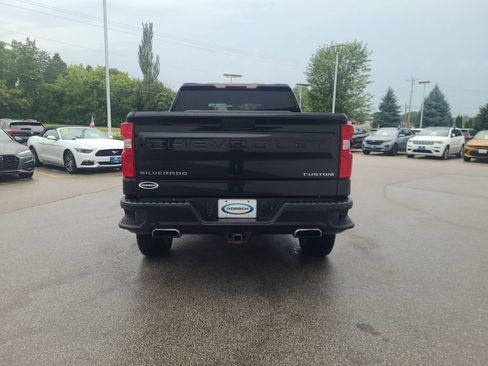 Used 2020 Chevrolet Silverado 1500 Custom Trail Boss w/ Custom Convenience Package AWD/4WD image 5