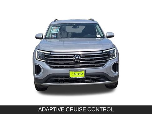 Used 2024 Volkswagen Atlas SE FWD image 4