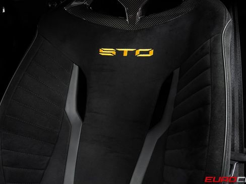 Used 2022 Lamborghini Huracan STO image 48