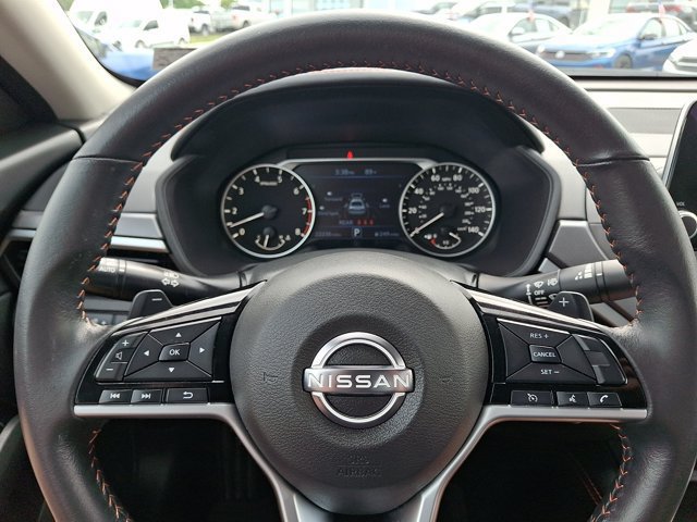 Used 2023 Nissan Altima 2.5 SR AWD/4WD image 23