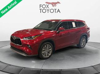 Used 2021 Toyota Highlander Platinum AWD/4WD video 1