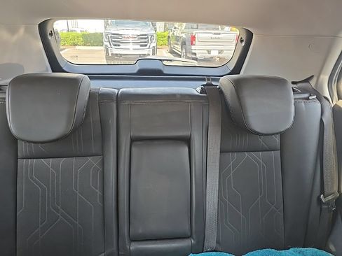 Used 2020 Chevrolet Trax LT w/ LT Convenience Package FWD image 15