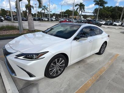 Used 2019 Lexus ES 350 w/ Accessory Package 2