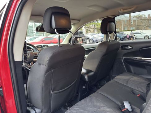 Used 2020 Dodge Journey SE w/ Blacktop Package FWD image 27
