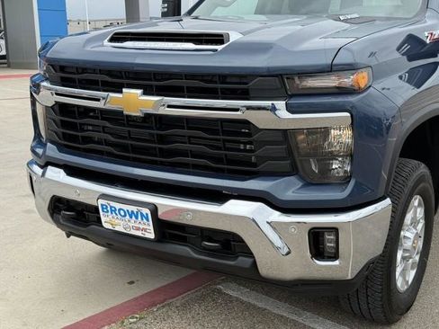 New 2026 Chevrolet Silverado 2500 LT w/ Texas Edition AWD/4WD image 17