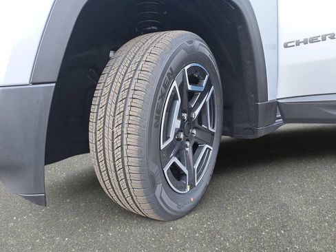 New 2026 Jeep Cherokee Laredo AWD/4WD image 28