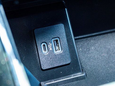 Used 2022 Ford F150 Lariat image 19