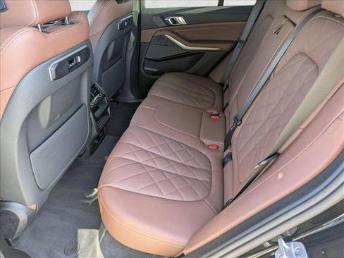 Used 2024 BMW X5 xDrive40i w/ Premium Package AWD/4WD image 21